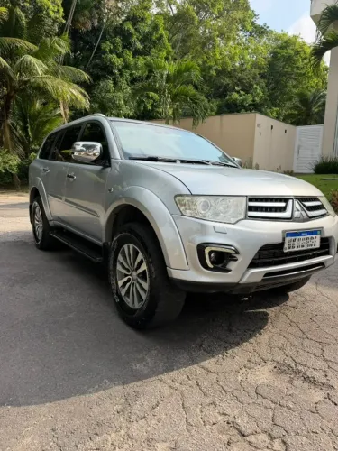 Mitsubishi Pajero HPE 3.2 4X4 T.i. Dies. 5P Aut. 2017