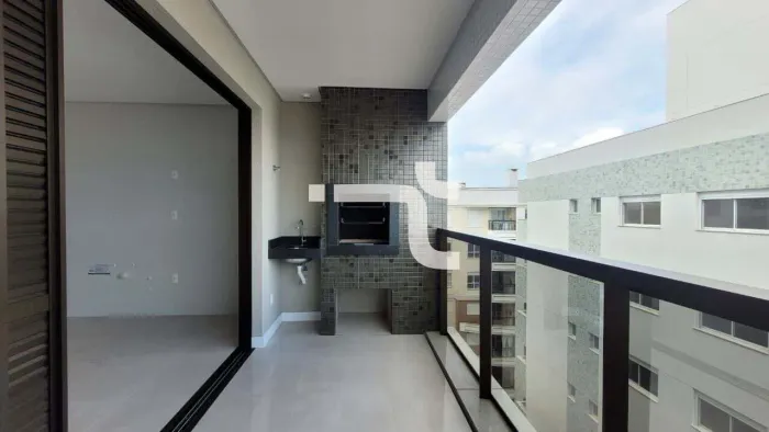 Apartamento à Venda no Kobrasol, São José (SC)  Sofisticação, Conforto e Lazer