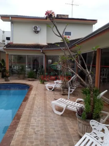 Casa à venda, 259 m² por R$ 1.450.000,00 - Jardim Estoril IV - Bauru/SP