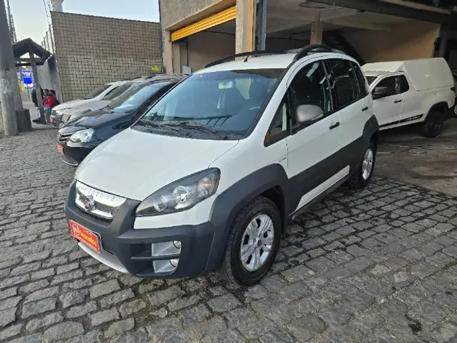 Fiat Idea Adv./ Adv.lock.dualogic 1.8 Flex 5P 2013