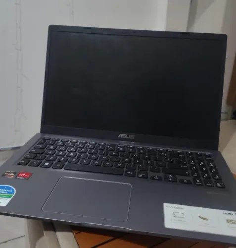 AMD Ryzen 5-3500U 16GB RAM