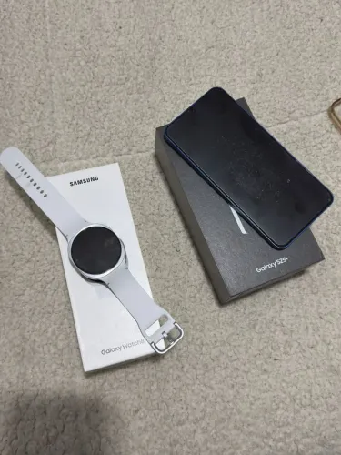 Vendo relógio e celular 