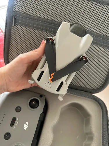 Drone dji mini 3 -