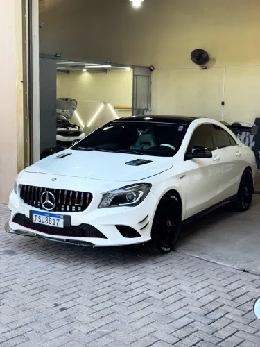 Mercedes-Benz CLA-200 First Edition 1.6 TB 16V Aut. 2014