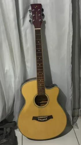 Vendo violão vogga