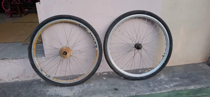 Roda aro 26 jante aérea original com pneu