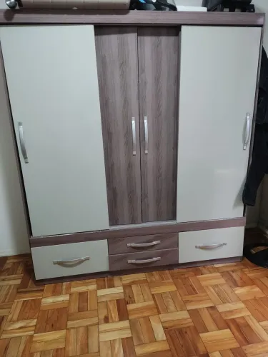 Guarda roupa