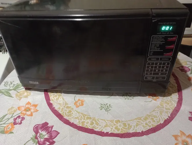 Microondas Philco 31 litros 127 volts garantia 3 mês R$:250,00