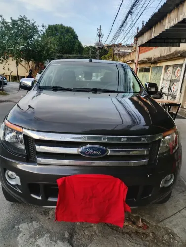 Ford Ranger XLT 2.5 16V 4X2 CD Flex 2013