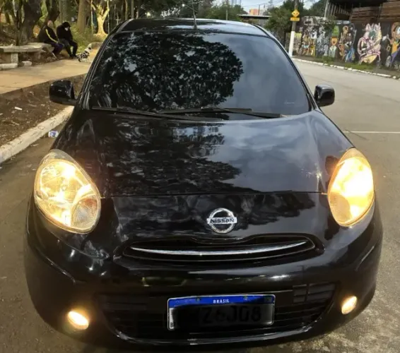 Nissan March SV 1.6 16V Flex Fuel 2014