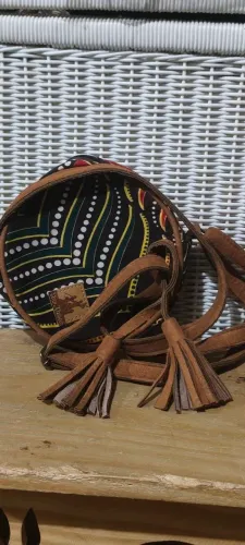 Bolsa Dior Thiam - Produzida em Gana | Estilo artesanal africano