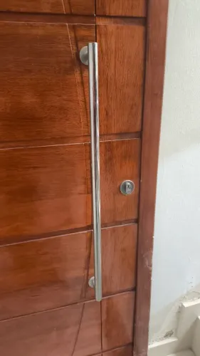 Porta madeira maciça