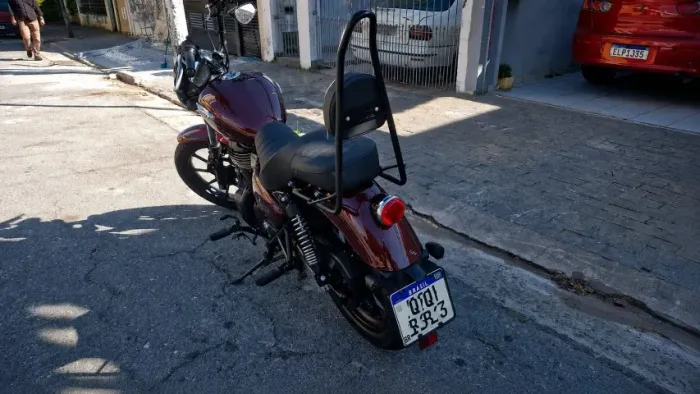Royal Enfield Meteor 350 Stellar Red 2022