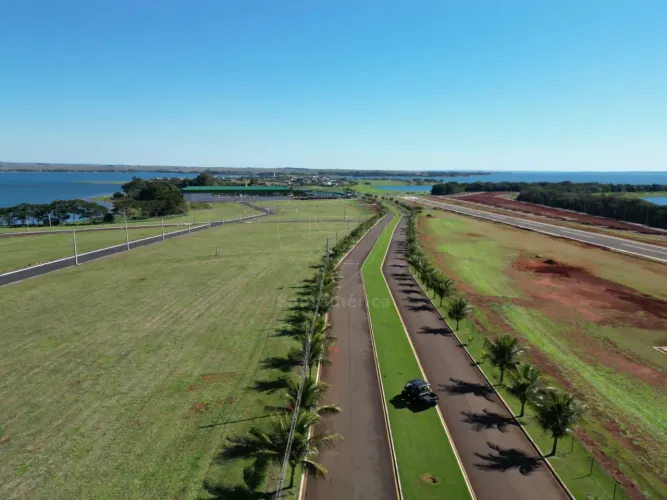 Terreno à venda no Punta del Este com 805.74 Área Terreno