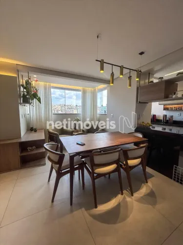 Apartamento maravilhoso no Renascença de 2 quartos, suíte e closet, 2 vagas,prédio com laz
