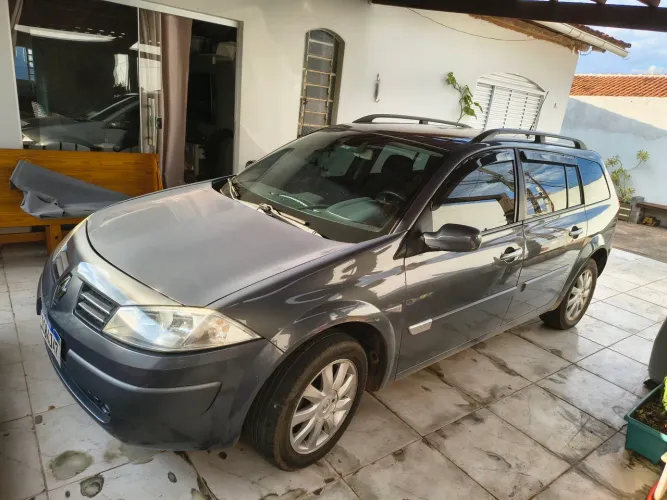 Renault Megane Grand Tour Dynam. Hi-flex 1.6 16V 2012