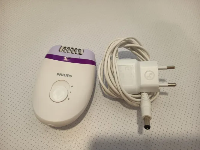 Vendo maquininha Philips de depilação 