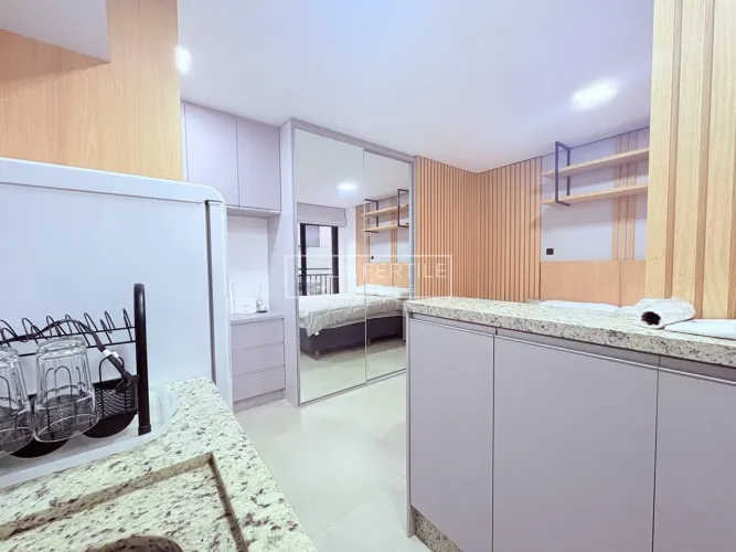 Studio com 1 Dormitório, 21 m², aluguel de R$ 2.500 + Taxas - Prado Velho, Curitiba (PR)