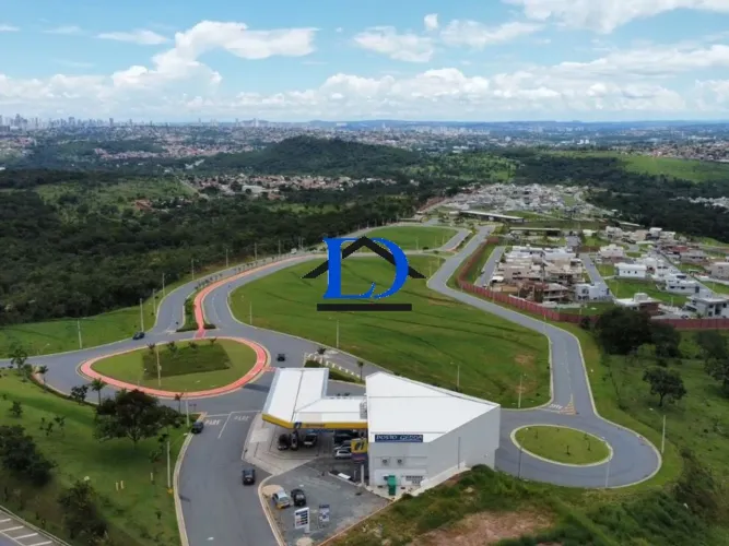 Terreno em Condomínio de Luxo no Jardins Porto, Senador Canedo-GO 300,00 m² de área - Apro