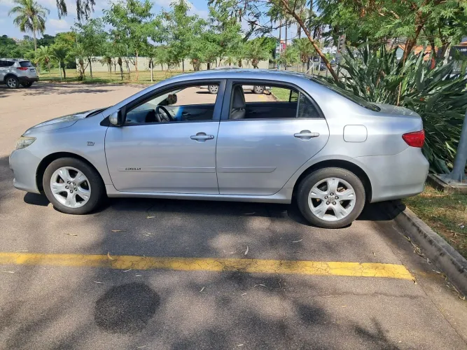 Toyota Corolla XEI 2.0 Flex 16V Aut. 2011