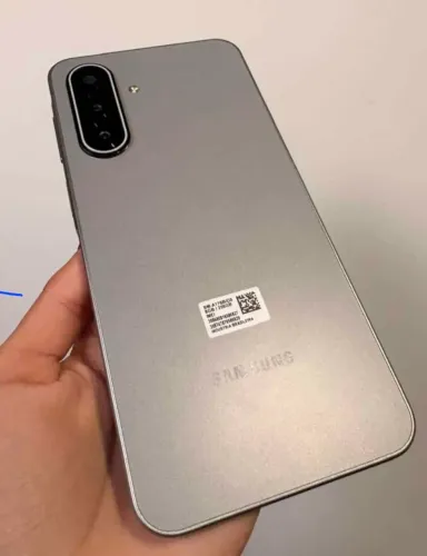 Samsung A17 128g novinho