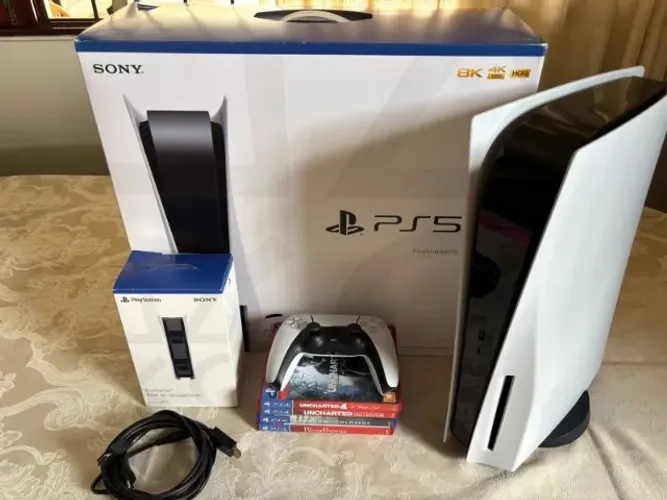 Sony PlayStation 5 Standard 825GB