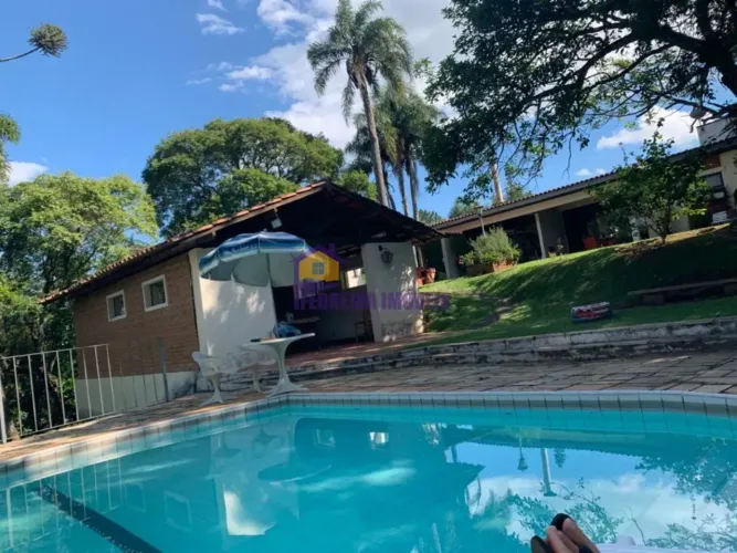 Ibiúna, casa de campo para locação em condomínio de alto padrão