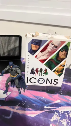 Action figure Batman da icons