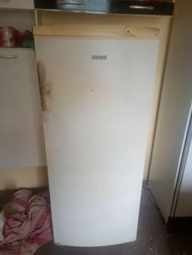 Tou vendendo uma geladeira 