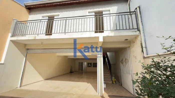 CASA PARA LOCAÇÃO COM SALÃO MULTIUSO E 02 DORMITÓRIOS EM JUNDIAÍ/SP