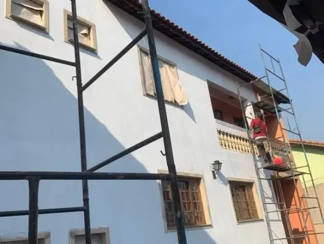 Sou pintor profissional faço pintura em toda Curitiba