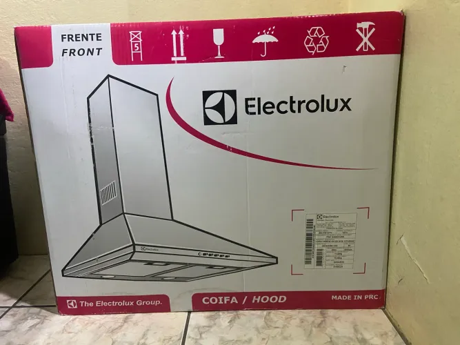 Vendo Coifa Electrolux 60CXS NOVA