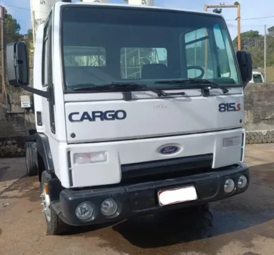 CAMINHÃO FORD CARGO 815s