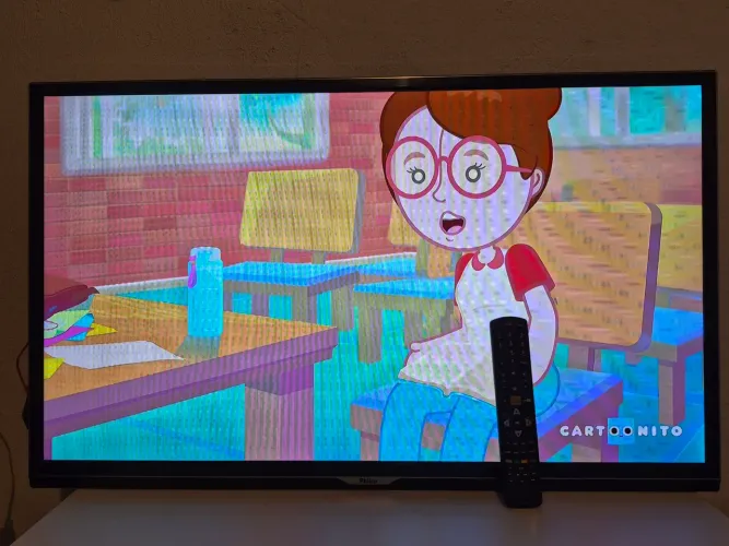 Tv led 42" philco, não é smartv