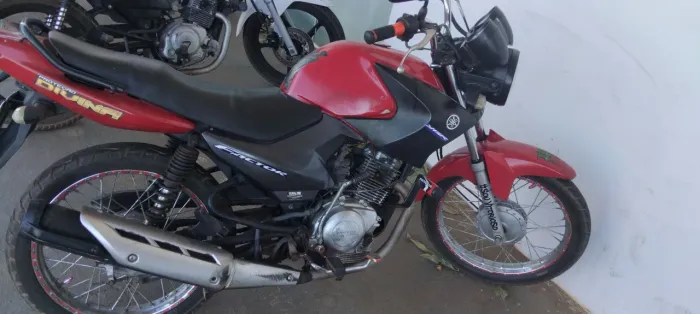 Vendo moto factor 125 2009 conservada