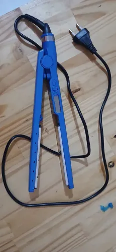 Prancha nano titanium réplica 