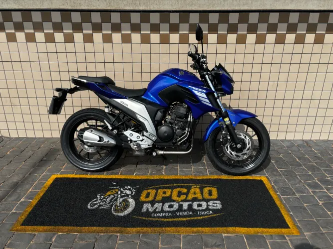 Vendo ou troco por Moto Yamaha Fazer Fz25 250 2022 c/ 2026 Pago