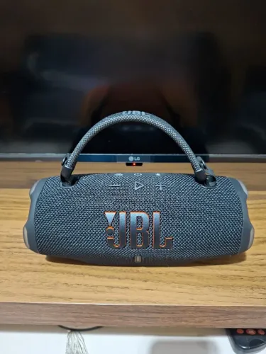 JBL Charge 6