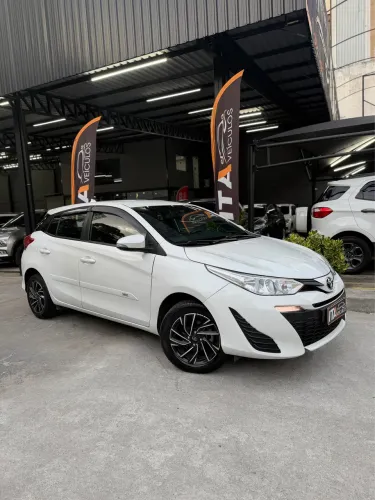 Toyota Yaris Live 1.3 Flex 16V 5P AUT 2021