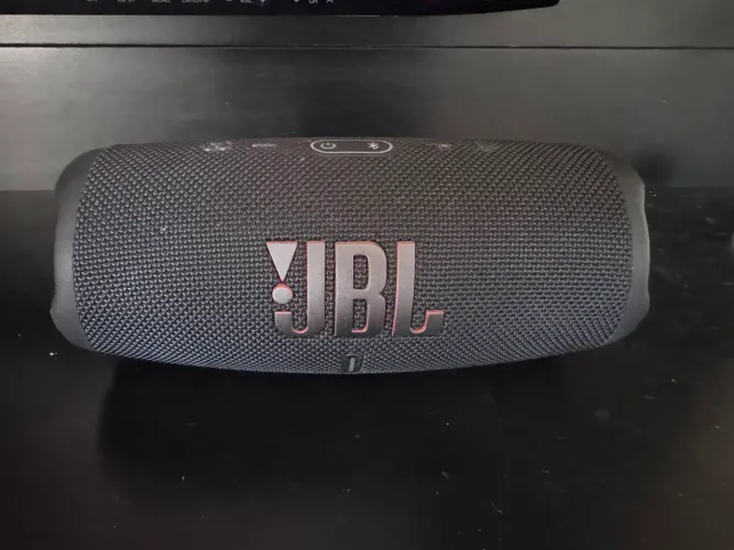 JBL CHARGE 5 - Caixa de Som Portátil