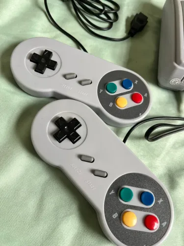 Super Nintendo Mini 620 Jogos + 2 Controles - Estado de Novo - R$ 50