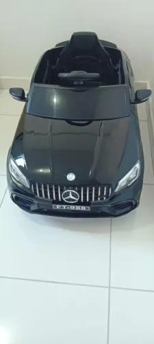 Carrinho Elétrico Infantil BMW com controle remoto