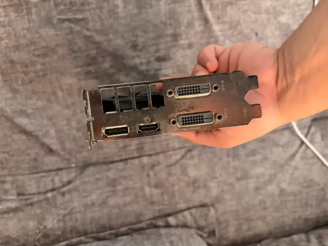 Gtx 1050 ti (Leia descrição)