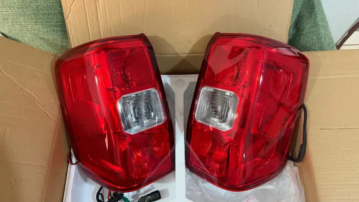 Par lanterna FORD RANGER 2025 XLT original 