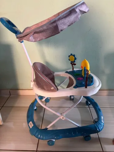 Vendo andador para bebê (andaja)