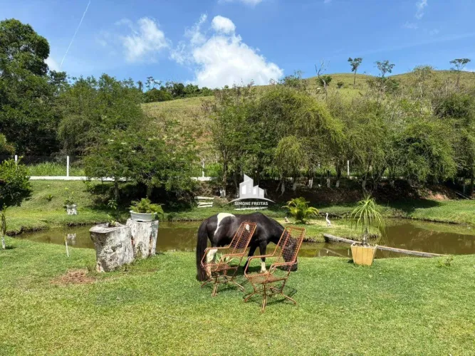 VENDE-SE CHÁCARA COM 3.000 M² NA FAZENDA DA GRAMA