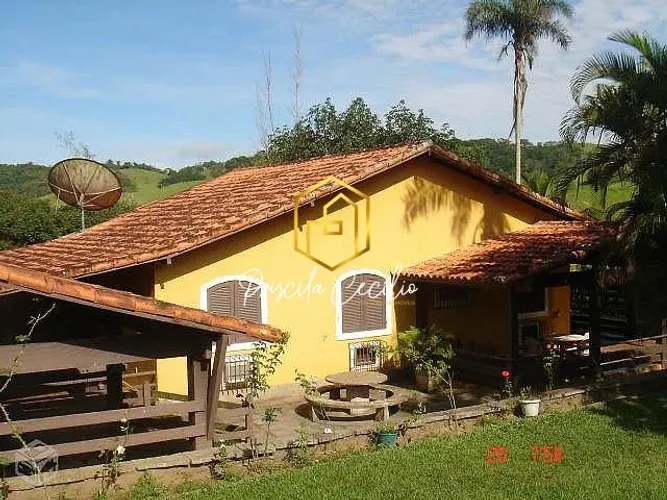 Sitio em São Pedro da Aldeia de 6 hectares