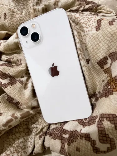 iPhone 13 semi novo 