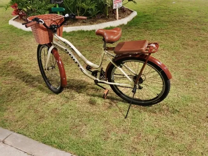 Bicicleta retrô em ótimo estado 