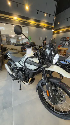 ROYAL ENFIELD HIMALAYAN 450cc KAMET WHITE